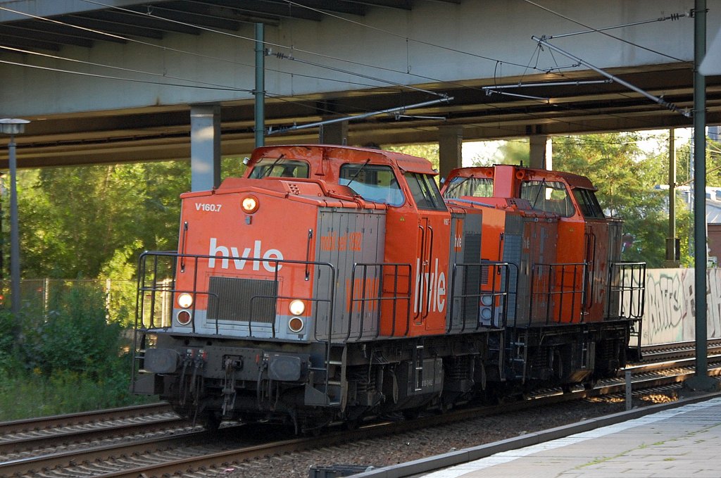 hvle V160.7 (92 80 1203 150-8 D-HVLE) + V160.8 (82 80 1203 616-8 D-HVLE, LEW Bj.1972) am 13.08.12 Berlin-Heinersdorf. 