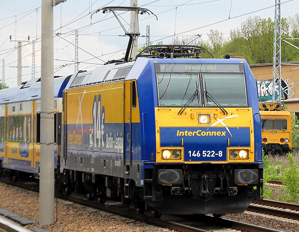 InterConnex mit 146 522-8 (91 80 6146 522-8 D-VCD, Bj. 2005) nach Leipzig, 12.05.10 Berlin-Blankenburg.