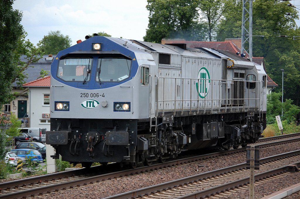ITL Tiger 250 006-4 am 24.06.13 Richtung Bernau in Berlin-Karow.