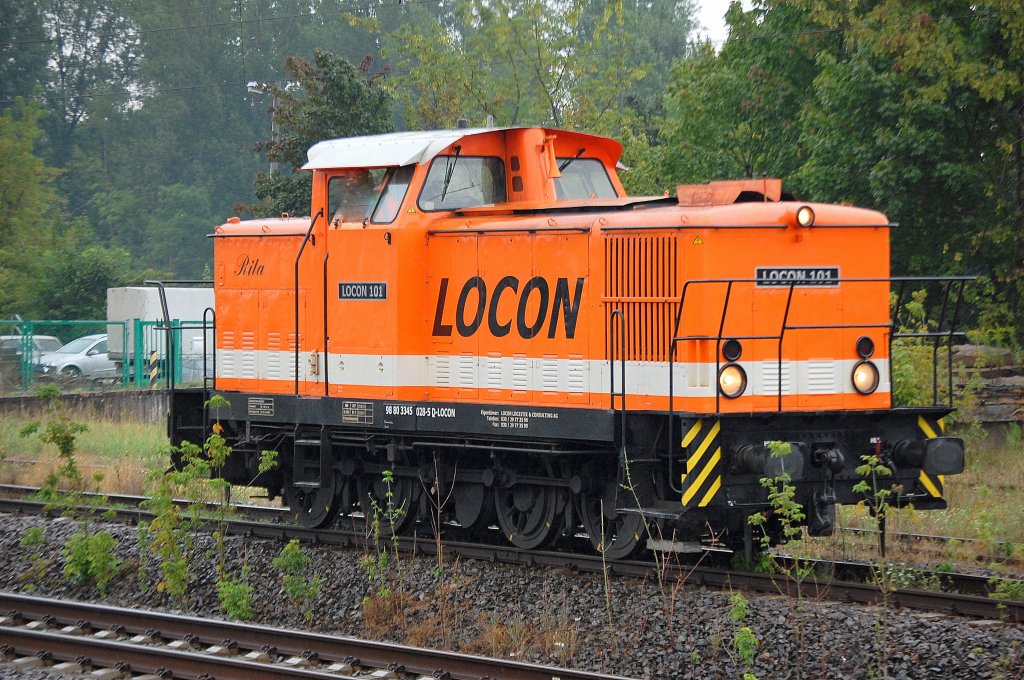 LOCON 101  Rita  (95 80 3345 028-5 D-LOCON) beim umsetzen in Berlin-Blankenburg, 26.08.10.