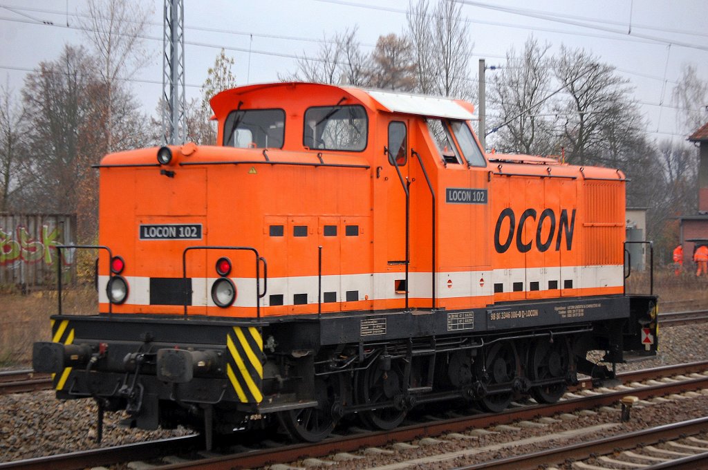 LOCON 102 (98 80 3346 006-0 D-LOCON) Richtung Berliner Innenstadt, 21.11.12 Berlin-Blankenburg.