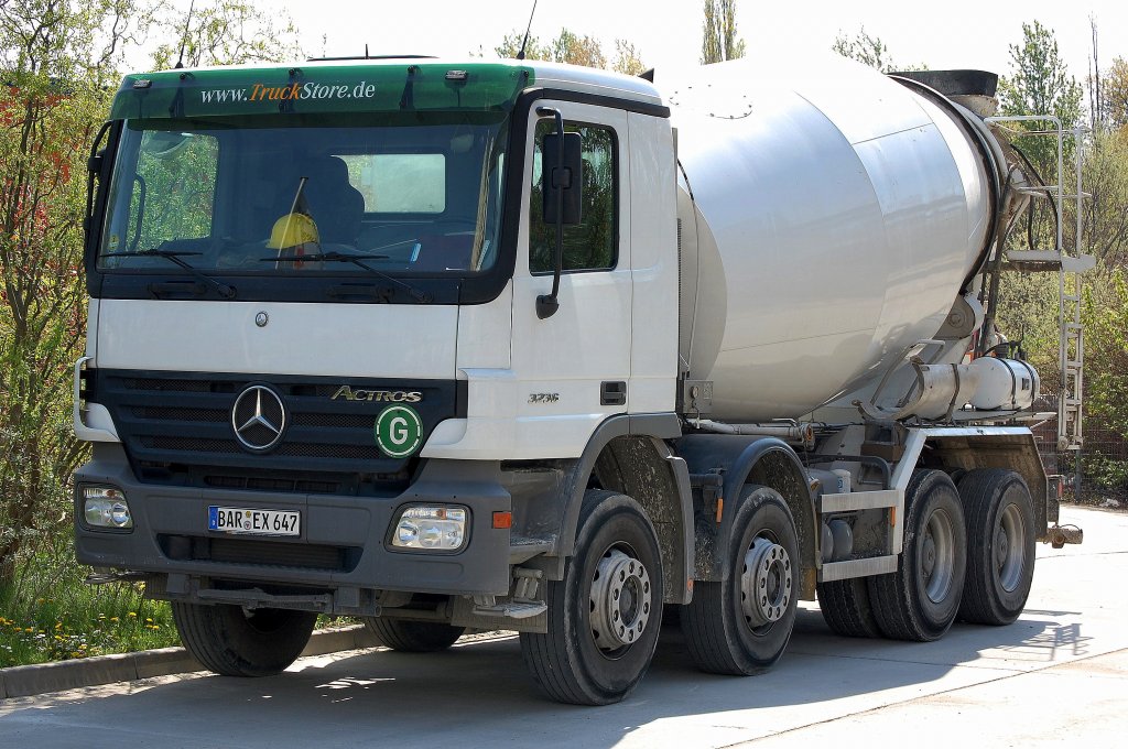 MB ACTROS 3236 Betonmischfahrzeug, Zementwerk Berlin Greifswalder Str., Fr�hling 2008.
