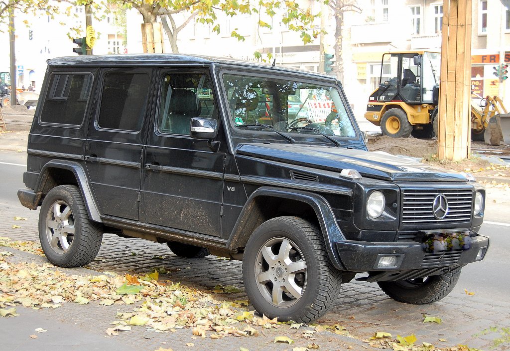 MB CDI V8 Gel�ndefahrzeug, 30.10.10 Berlin-Pankow. 
