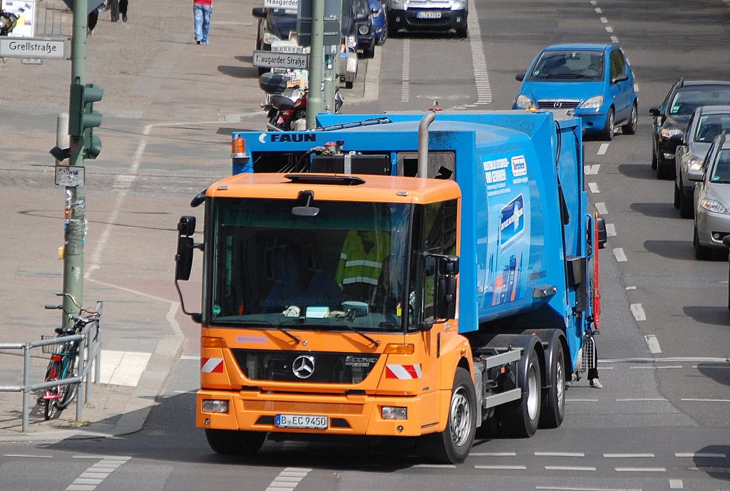 MB ECONIC 2629 M�llentsorgungsfahrzeug mit FAUN NM�llpresse der Fa. BARTSCHERER, 23.04.12 Berlin Greifswalder Str.