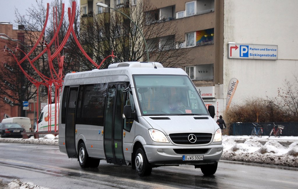 MB Kleinbus der Fa. wisag am 10.12.12 Berlin-Beusselbr�cke.
