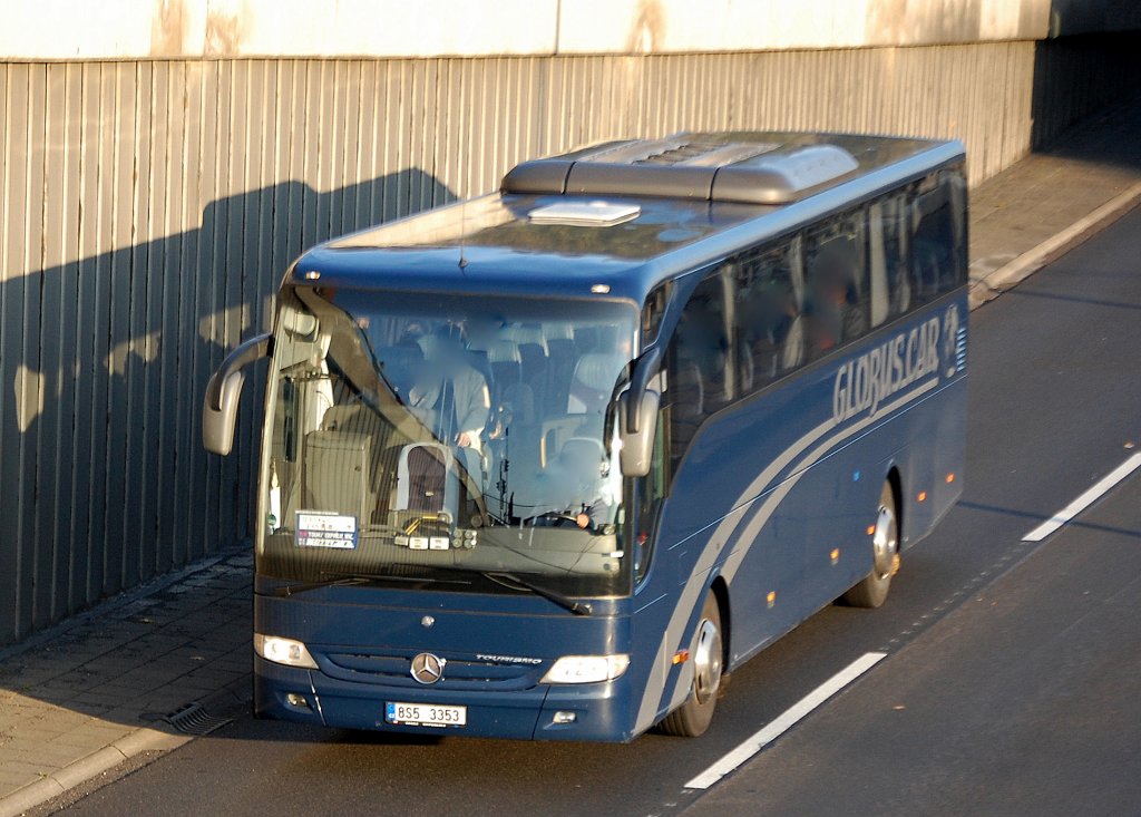MB TOURISMO der Fa. GLOBUS CAR, 18.10.10 Berliner Stadtautobahn H�he Knobelsdorffstr.