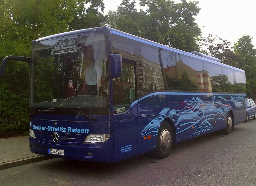 MB TOURISMO Reisebus vom Unternehmen Becker-Strelitz Reisen, 12.06.12 Berlin-Pankow. 