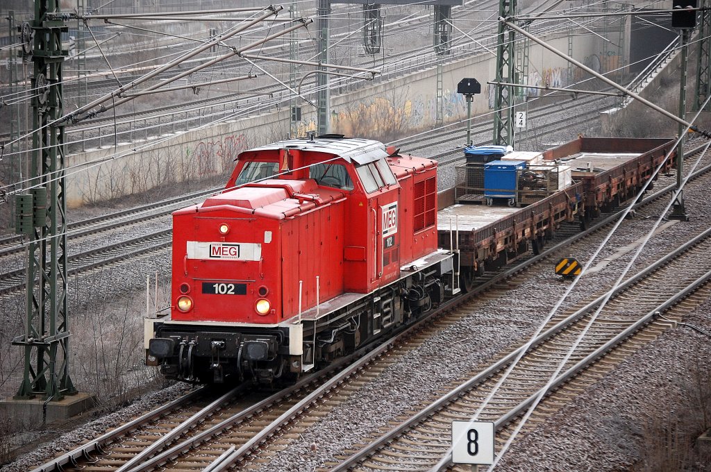 MEG 102 (92 80 1204 761-1 D-MEG) mit Arbeitszug Richtung Berlin-Grunewald, 31.01.11