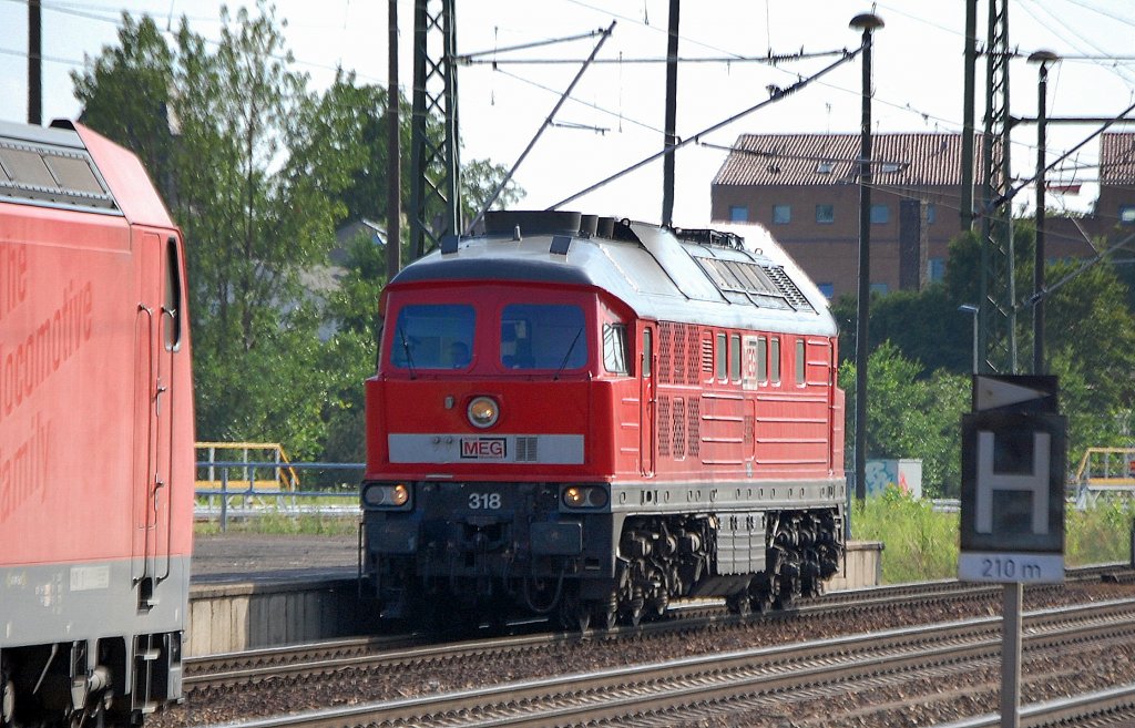 MEG 318 (92 80 1232 690-8 D-MEG, Lugansk Bj.1981) am 04.07.12 Bhf. Flughafen Berlin-Sch�nefeld.