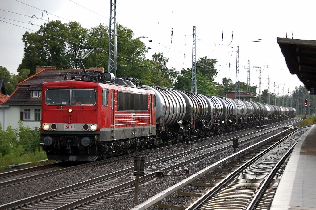 MEG 707 (91 80 6155 230-6 D-MEG) am 13.07.12 mit Kesselwagenzug Berlin-Karow.