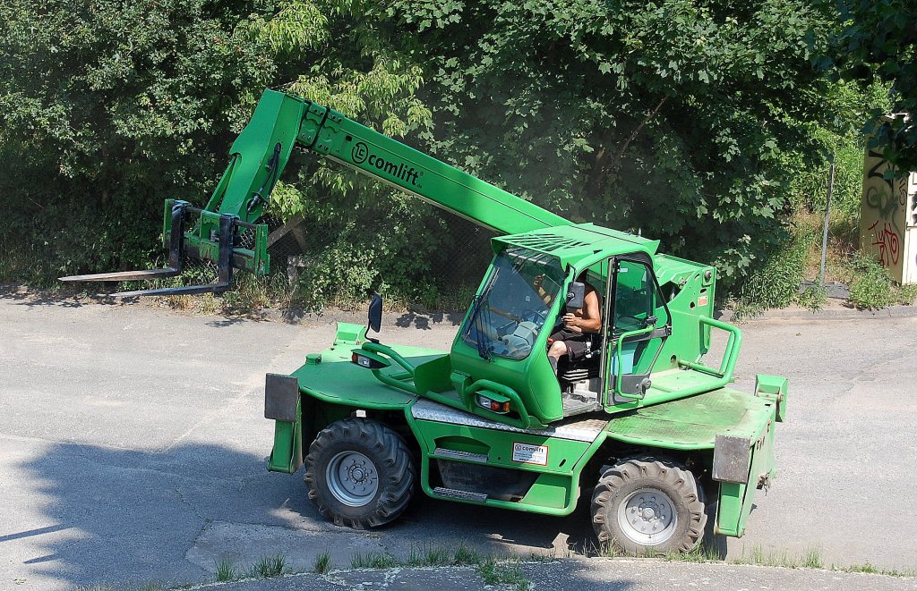 MERLO Teleskoplader Typ? (Mietbaumaschine), 20.06.13 Berlin-Karow.