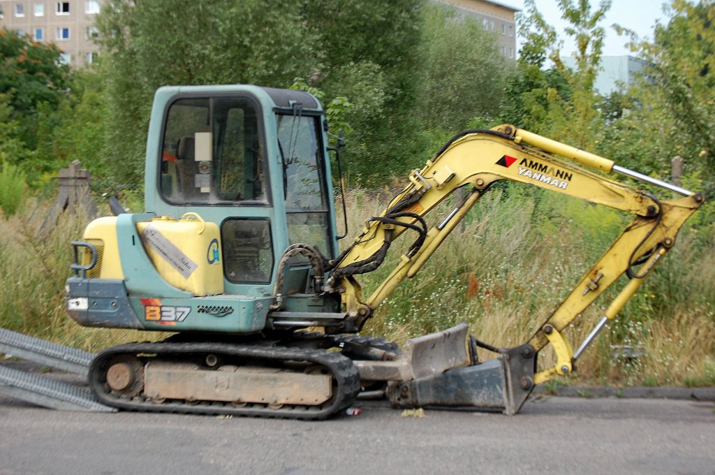Minibagger AMMANN YANMAR B37, 23.07.09 Berlin-Pankow.