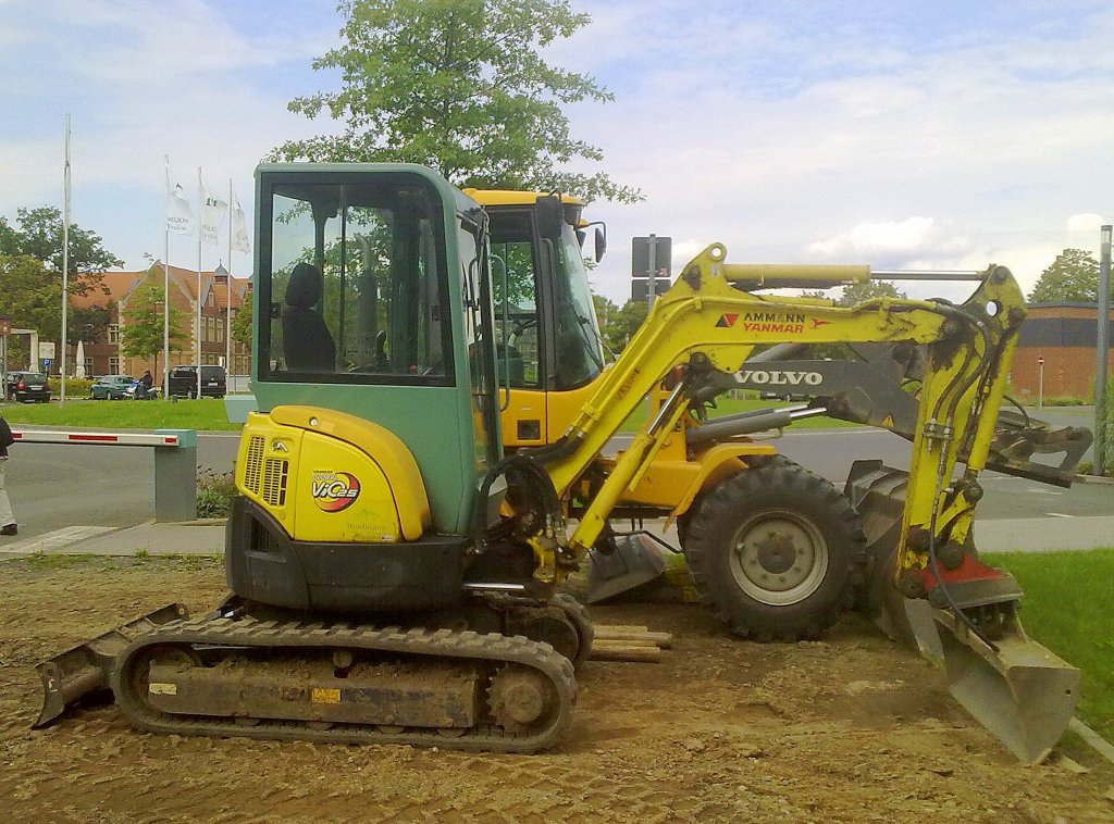 Minibagger AMMANN YANMAR GLOBAL ViO25, August 2011 Berlin-Buch. 