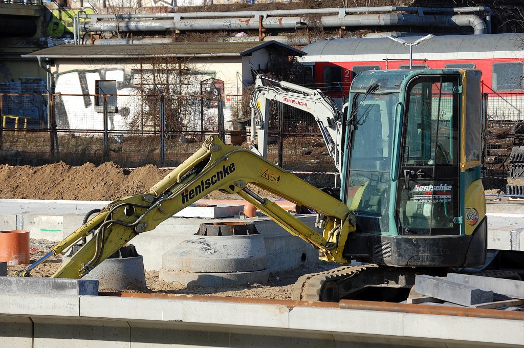 Minibagger AMMANN YANMAR ViO 35 der Fa. Hentschke auf der Baustelle am S-Bhf. Berlin Warschauer Str. 02.03.13