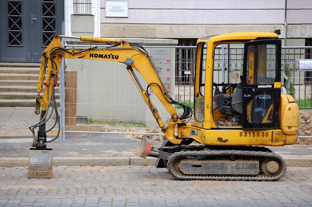 Minibagger KOMATSU PC27R, 08.09.09 Berlin-Pankow.