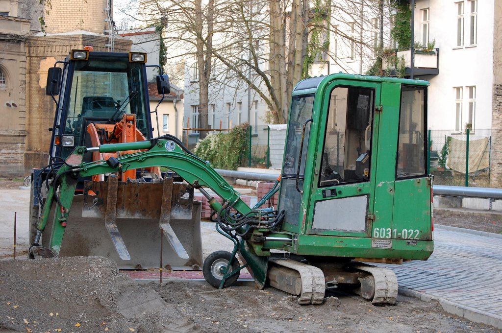 Minibagger unb. Typ + Hersteller, 01.11.08 Berlin-Florastr.