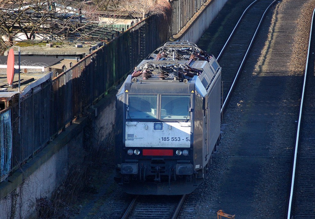 MRCE Mietlok 185 553-5 im Moment wohl an OHE vermietet steht abgestellt auf den Rangiergleisen des Berliner Westhafen, 05.03.13 