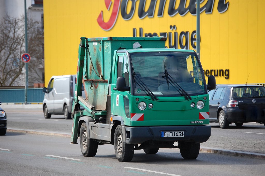 multicar Absetzkipper vom Gartenbauamt Berlin Tiergarten, 15.04.13 Berlin-Putlitzbr�cke. 