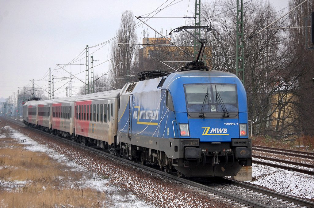 MWB 1116 911-7 als Schublok am RE4 nach Ludwigsfelde f�r die ODEG gezogen von ES 64 U2-100 am 13.01.13 Berlin-Jungfernheide.