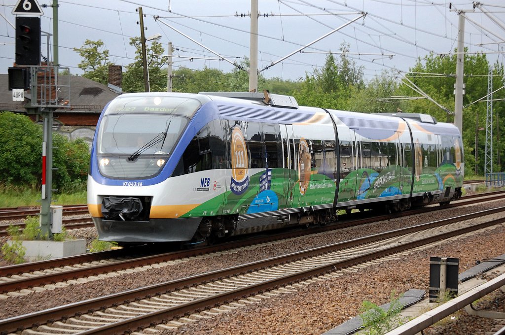 NEB VT 643.16 (95 80 0643 372-5+95 80 0943 372-2+95 80 0643 872-4 D-NEBB) als NE27 Richtung Basdorf, 31.05.12 Berlin-Blankenburg.