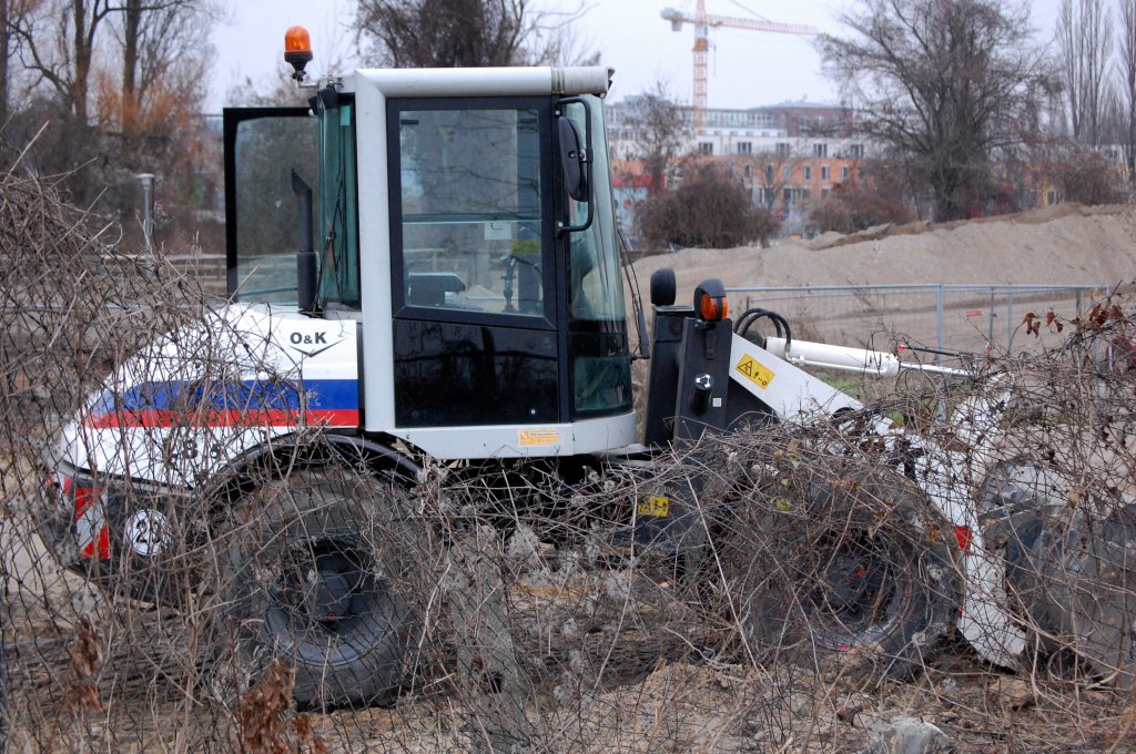 O&K L8.5 Radlader der Fa. EUROVIA am 19.12.07 Gro�baustelle Berlin-Ostkreuz.