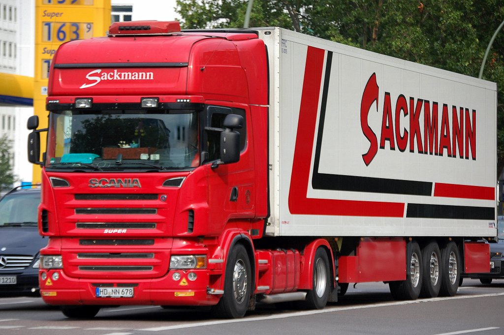 Pr�chtiger SCANIA-Sattelzug der Fa. SACKMANN, 03.08.12 Berlin Storkower Str.