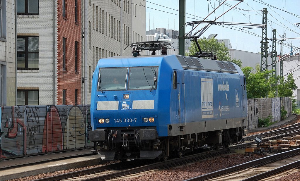 PRESS 145 030-7 (145 085-7) Richtung Berlin-Gesundbrunnen, 19.07.13 Berlin-Wedding.