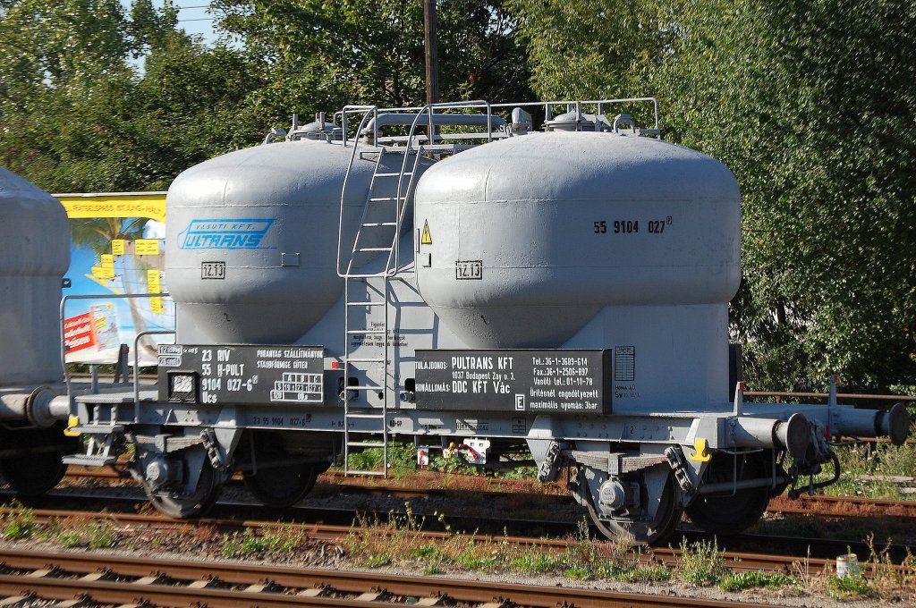 Privater Zementaubsilowagen aus Ungarn der Fa. PULTRANS KFT aus Budapest eingestellt mit der Nr. 23 RIV 55 H-PULT 9104 027-6(P) Ucs, 07.08.08 Berlin-Greiswalder Str.