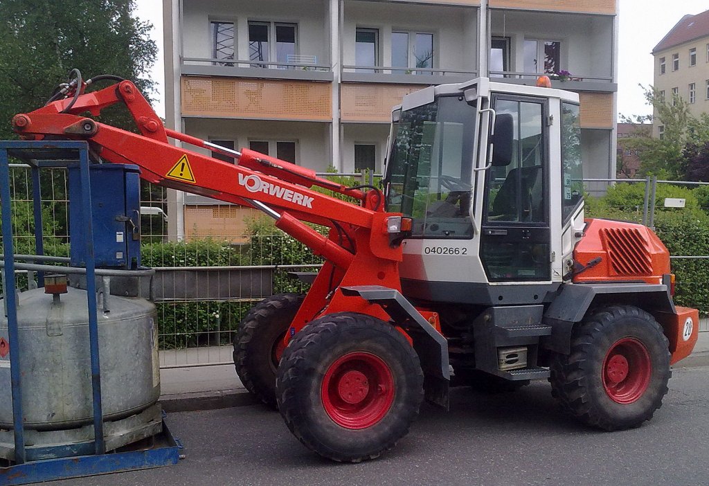 Radlader LIEBHERR 509 der Fa. VORWERK, 13.05.13 Berlin-Pankow.