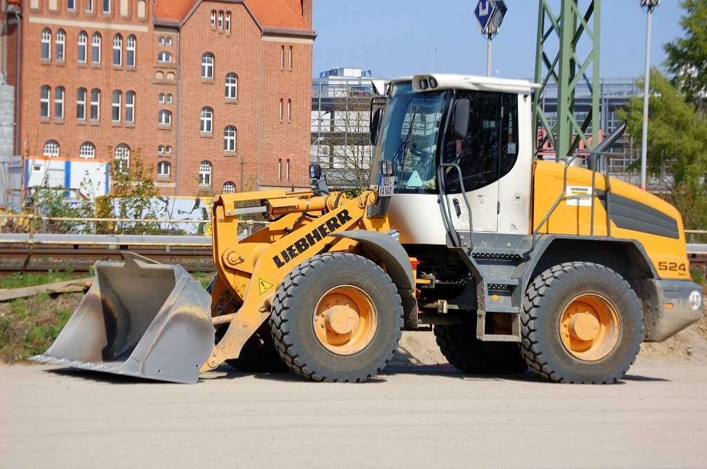 Radlader LIEBHERR 524 2plus1 am 13.04.09 Gro�baustelle Berlin Ostkreuz.