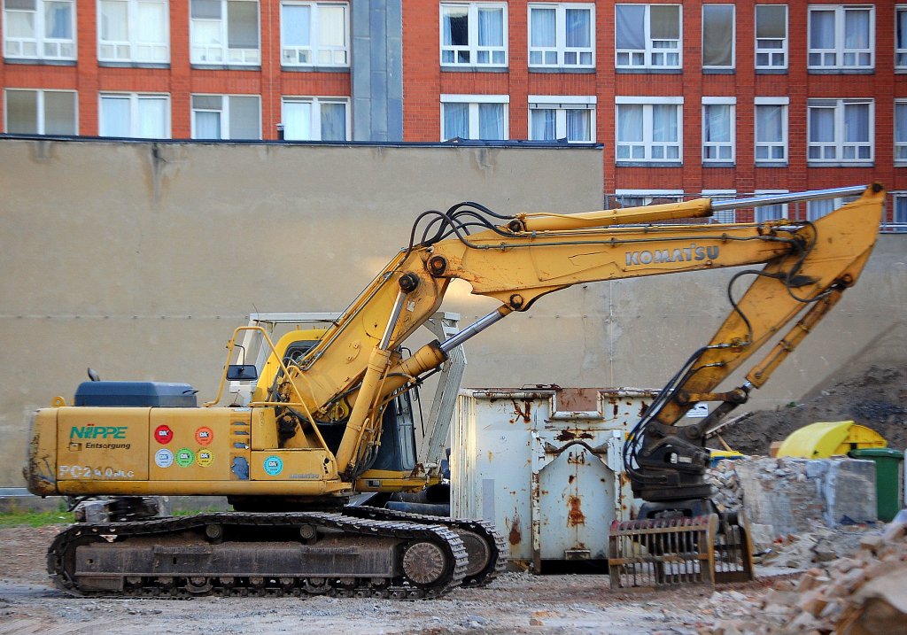 Raupenbagger KOMATSU PC240 NLC, 09.09.09 Berlin-Kaiserdamm.