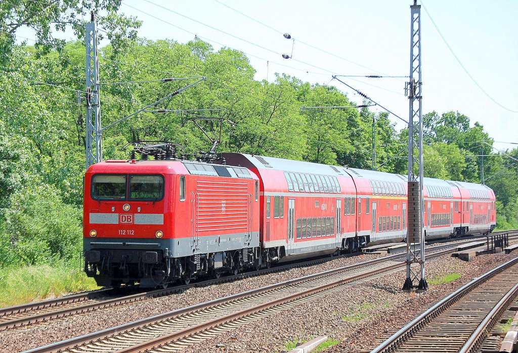 RE5 nach Stralsund mit 112 112 Richtung Oranienburg, 23.05.12 M�hlenbeck-M�nchm�hle.