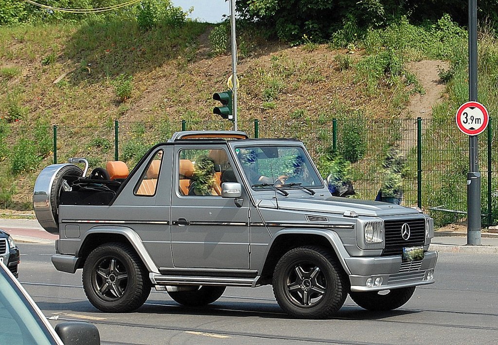 Richtig toller sommerlicher MB G-Klasse in silber, 21.05.11 Berlin-Pankow.