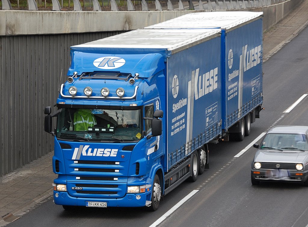 SCANIA R420 PS H�ngerzug der Sped. KLIESE, 08.09.10 Berliner Stadtautobahn H�he Knobelsdorffstr. 