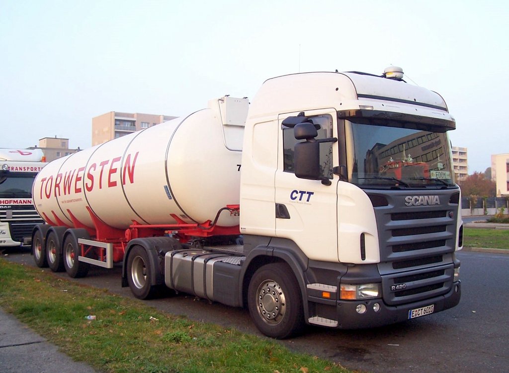 SCANIA R420 PS Zugmaschine Sped.CTT mit Siloauflieger der Fa. TORWESTEN, Sommer 2008 Berlin-Pankow.