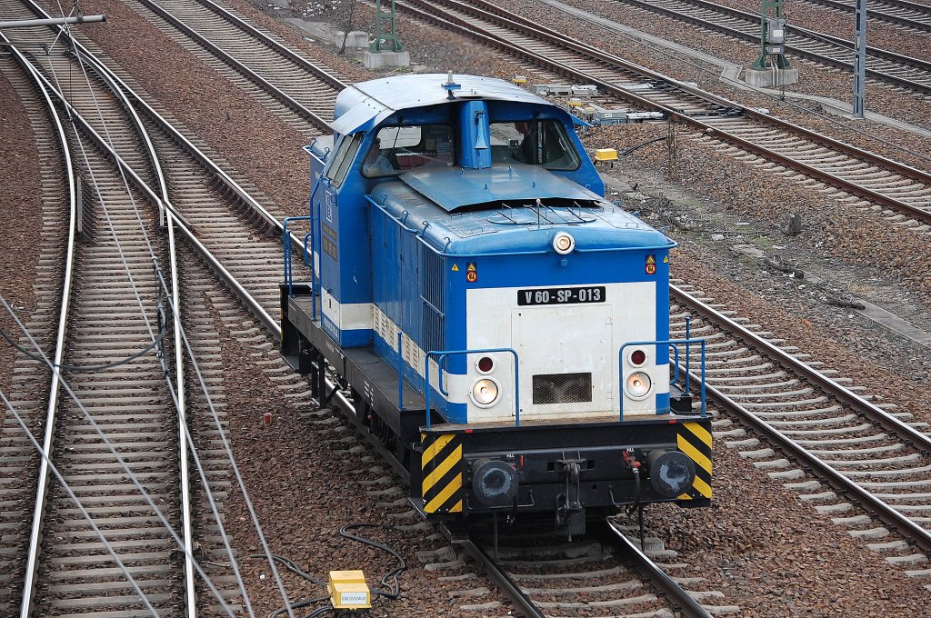 SLG V 60-SP-013 (98 80 3345 201-8 D-SLG, LEW Bj.1971) Richtung Nordosten, 08.04.13 Berlin-Beusselbr�cke.
