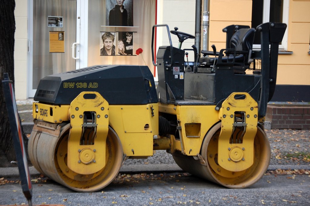 Tandemwalze BOMAG BW 138 AD, 01.11.08 Berlin-Florastr.