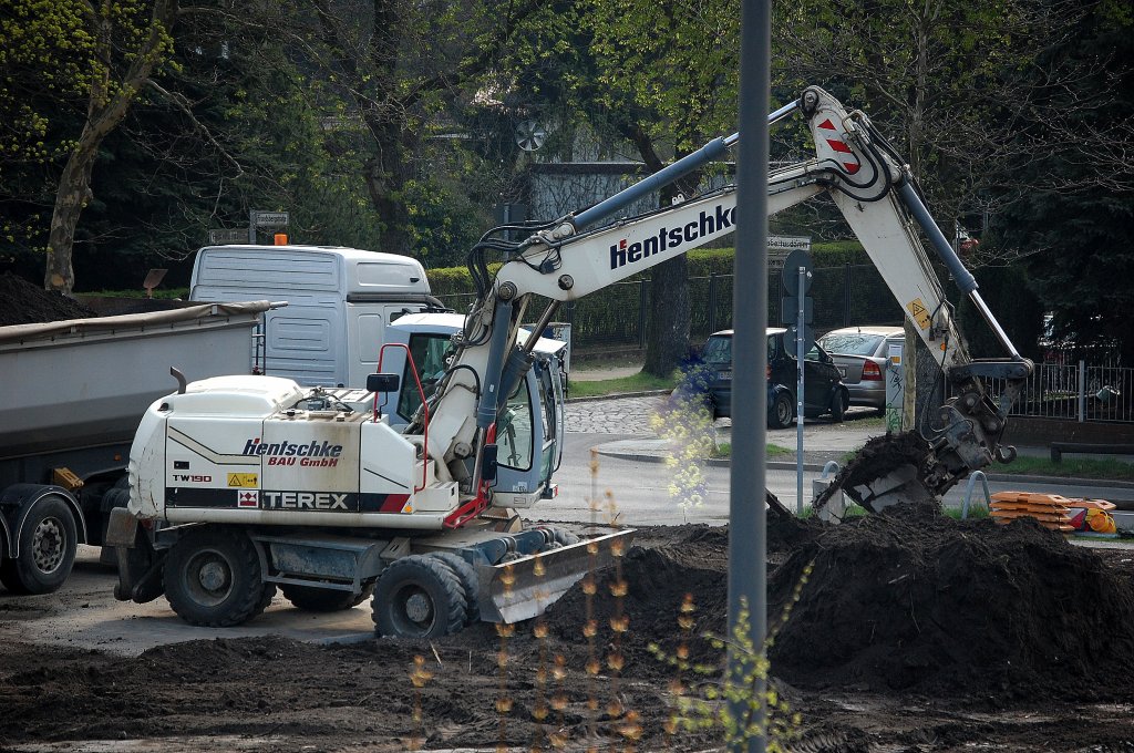 TEREX TW190 Mobilbagger der Fa. hentschke am 26.04.13 Berlin-Karow.