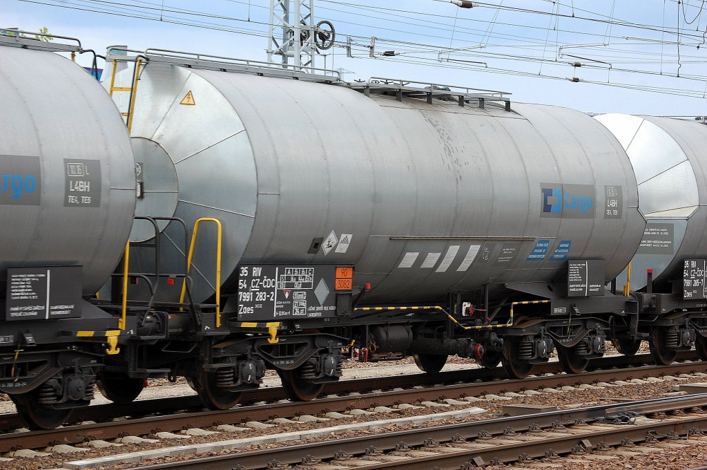 Tschechischer Kesselwagen der CD-Cargo mit der Nr. 35 RIV 54 CZ-CDC 7991 283-2 Zaes f�r den Transport fl�ssiger umweltgef�hrdender Stoffe am 27.06.13 Berlin-Springpfuhl.