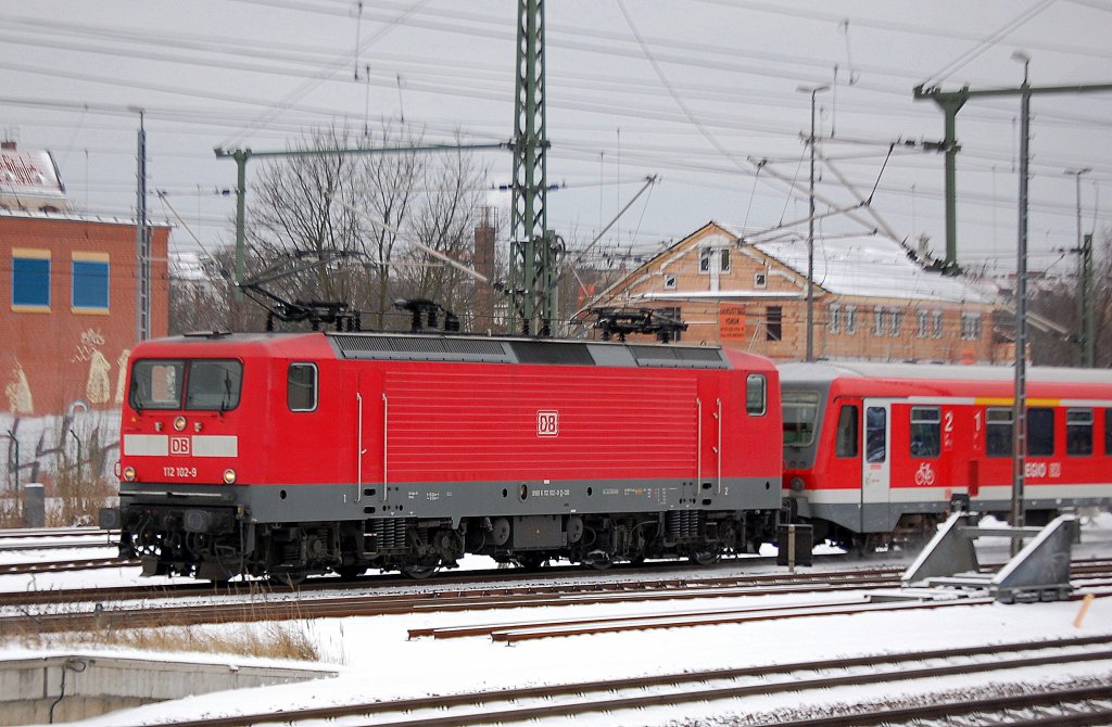 �berf�hrungsfahrt? mit 112 102-9 und zwei DB Regio 628�r Triebz�gen am Haken Richtung Berlin-Wedding gegen�ber dem Berliner Westhafen, 22.01.13