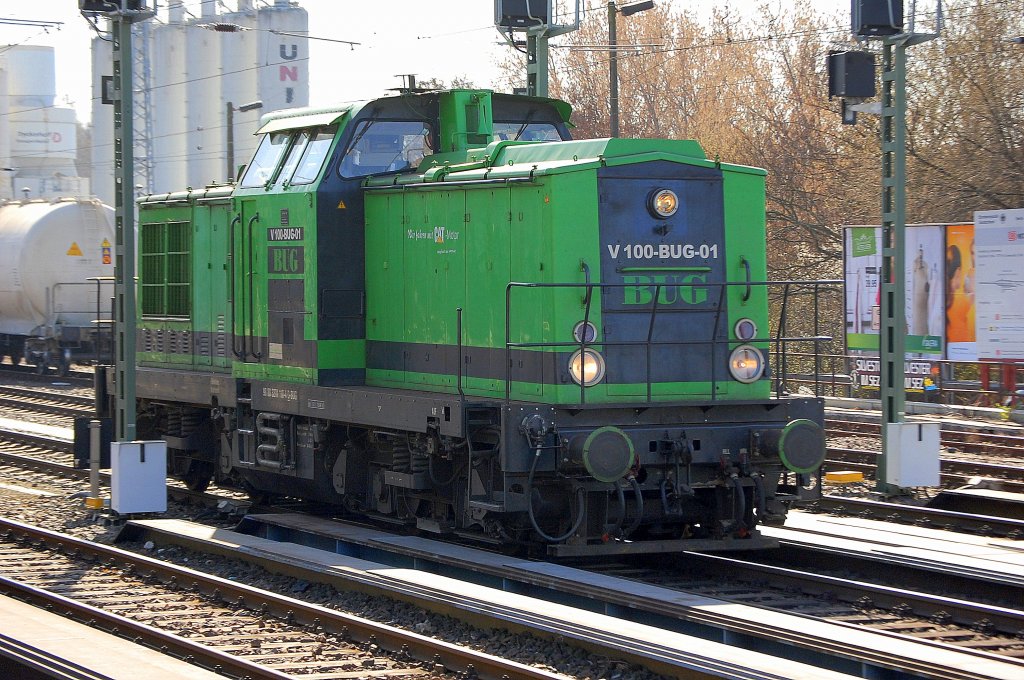 V 100-BUG-01 (98 80 3201 110-4 D-BUG) am 26.03.12 Berlin Greifswalder Str.