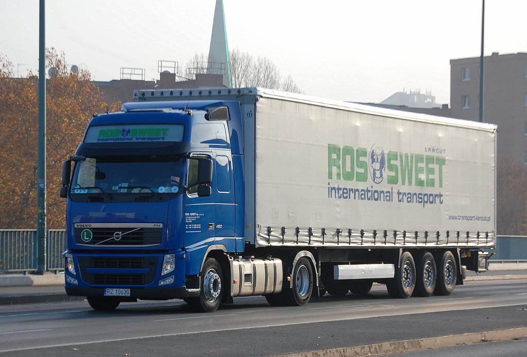 VOLVO FH 460 Sattelzug der Sped. ROS SWEET, 20.11.12 Berlin-Putlitzbr�cke. 