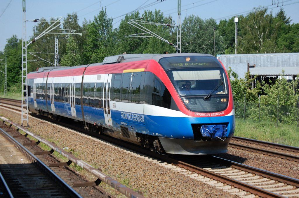 VT 643.06 (95 80 0643 363-4+95 80 0943 363-1+95 80 0643 863-3 D-PEG, Bombardier Bj.2003) von PEG als RB12 Richtung Berlin-Lichtenberg, 23.05.12 M�hlenbeck-M�nchm�hle.