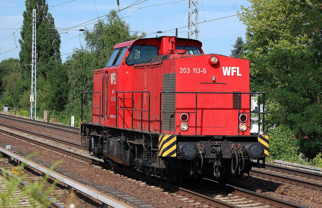 WFL Lok 21, die 203 113-6 Richtung Innenstadt, 24.07.13 Berlin-Karow.