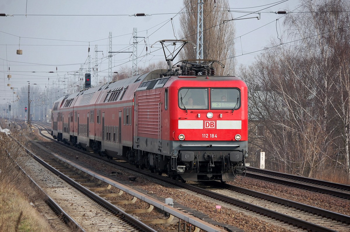 112 184 mit RE3 nach Elsterwerda am 27.02.14 Berlin-Karow.
