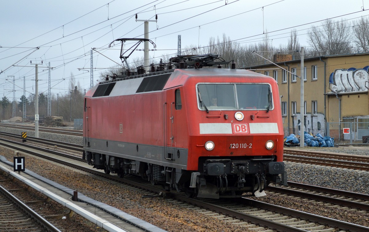 120 110-2 am 18.02.15 Berlin-Blankenburg Richtung Innenstadt.
