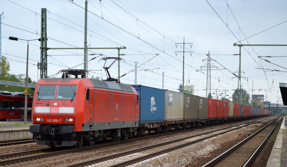 145 009-7 mit Containerzug am 11.09.14 Bhf. Flughafen Berlin-Schönefeld.