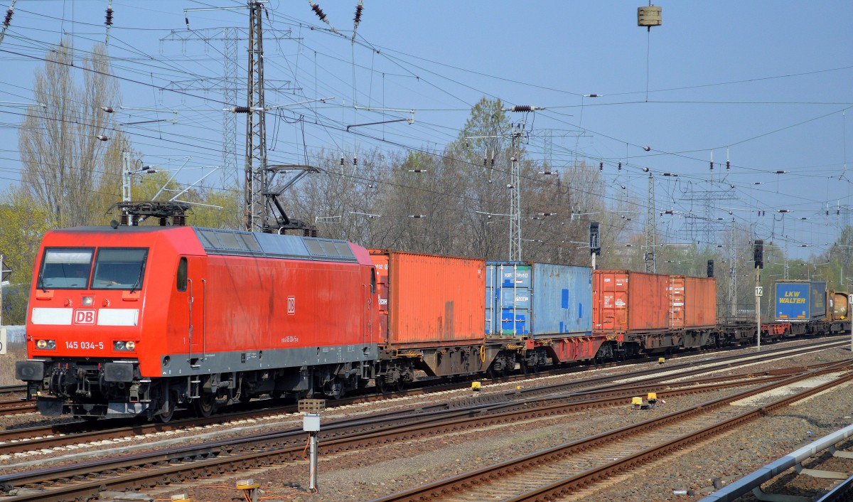 145 034-5 mit Containerzug am 03.04.14 Berlin-Springpfuhl.