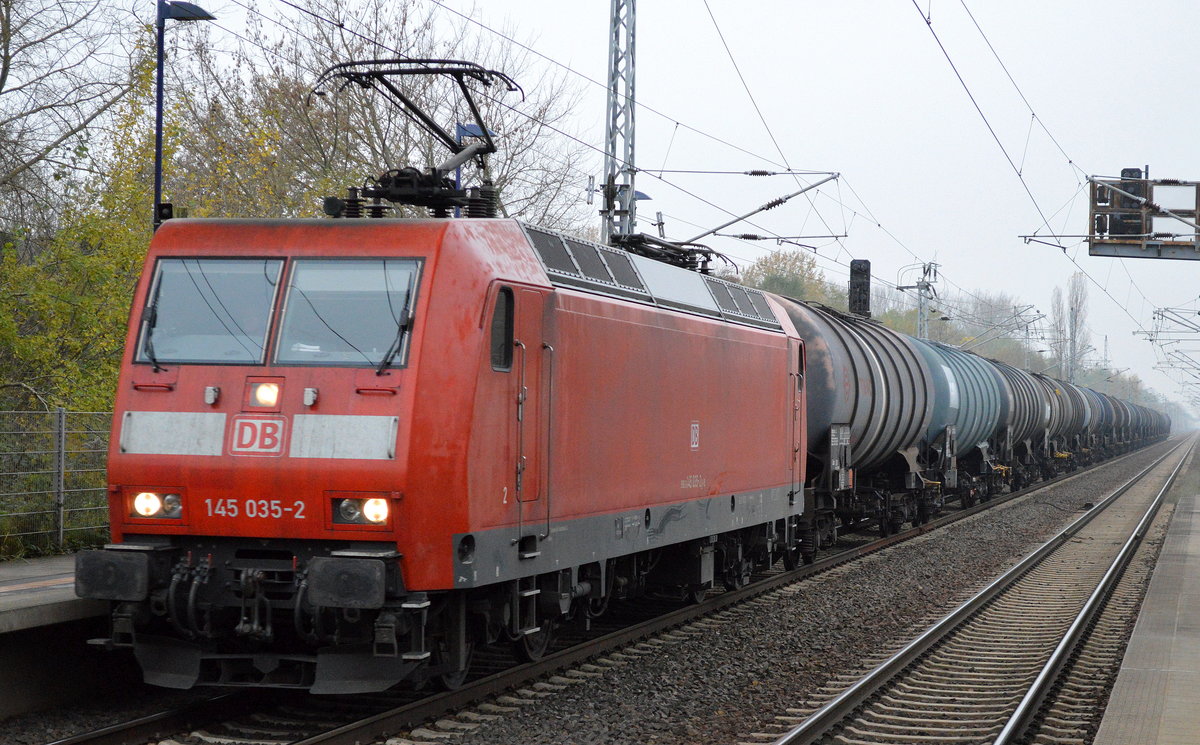 145 035-2 mit Kesselwagenzug am 09.11.17 BF. Berlin-Hohenschönhausen.