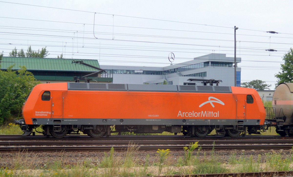 145-CL 001 (145 081-6) Arcelor/EKO-Trans mit Gasdruckkesselwagenzug bei der Durchfahrt Bhf. Flughafen Berlin-Schönefeld, 07.08.14